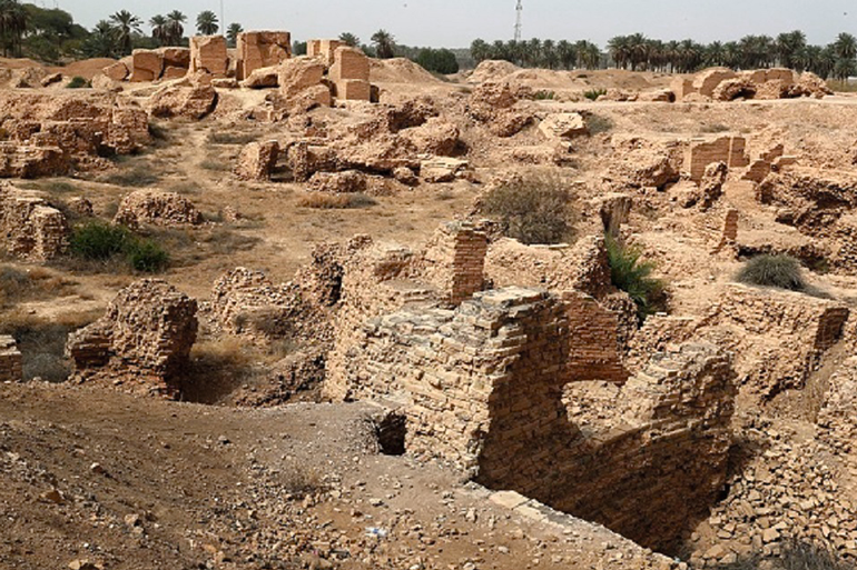 تل أسود